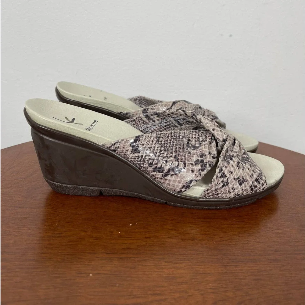 Liz Claiborne Francesca Leather Wedge Slide Sandals in Snakeskin Size 7